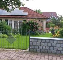 Bungalow, Niedrigenergie Haus mit Klimaanlage + PV - Prichsenstadt