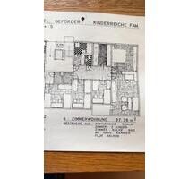 Helle 4 Zimmer Wohnung mit Fußbodenheizung, Balkon, Garage - Regensburg Gallingkofen