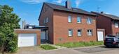 Foto - Zweifamilienhaus mit Garten, Balkon & Garagen im Beckumer Norden
