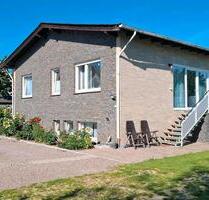Bungalow in Stadtoldendorf - 225.000,00&nbsp;EUR Kaufpreis, ca.&nbsp; 98,00&nbsp;m&sup2; in Stadtoldendorf (PLZ: 37627)