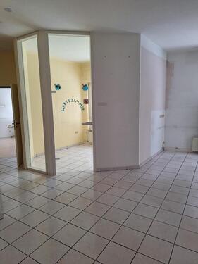 Foto - Zahnarztpraxis - 800,00 EUR Kaltmiete,