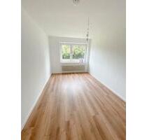 Erdgeschosswohnung frisch renoviertes 3-Zimmer-Zuhause mit Balkon und Wohlfühlfaktor - Gütersloh Erdgeschosswohnung frisch renoviertes 3-Zimmer-Zuhause mit Balkon und Wohlfühlfaktor - Gütersloh