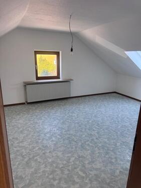 Foto - DG Wohnung 2,5 ZKB - 850,00&nbsp;EUR Kaltmiete, ca.&nbsp; 70,00&nbsp;m&sup2;