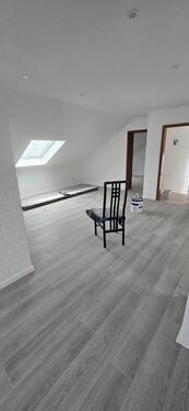 Foto - 3 Zimmer Dachgeschoßwohnung zur Miete in Saarbrücken