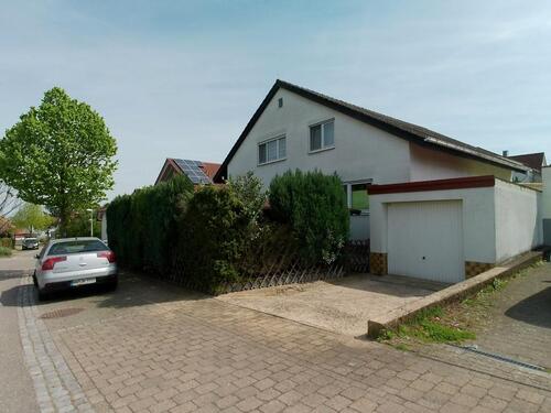 Foto - 2-Familienhaus mit Charme und viel Potenzial, OHNE Provision!!
