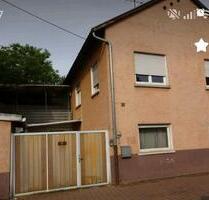 Zweifamilienhaus mit Balkon und Hof in Alt- Oggersheim - Ludwigshafen am Rhein Ludwigshafen-Oggersheim