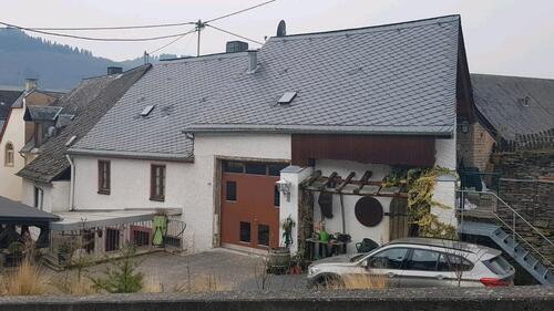 Foto - Ehemaliges Winzerhaus mit großer Scheune (Hochwasser frei)
