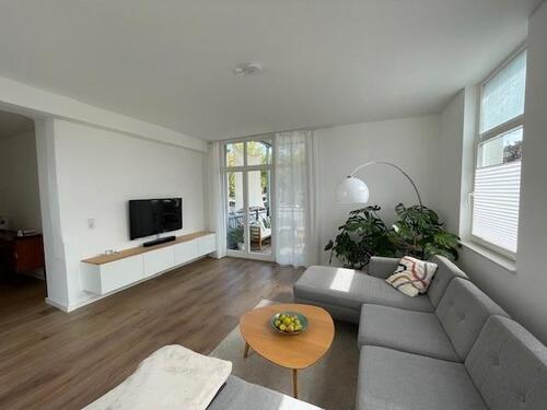 Foto - Geräumige 4-Zimmer-Wohnung mit zwei Balkonen in zentraler Lage