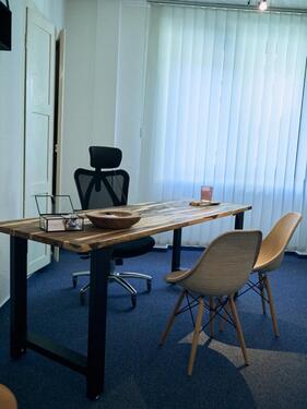 Foto - Büro und Kursraum zu vermieten - 5,00 EUR Kaltmiete,