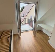 Möbliertes 1-Zimmer-Apartment mit Balkon in Erlangen-Bruck