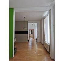 2 Zimmer Wohnung im Erdgeschoss und zentrumsnah. - Sonneberg