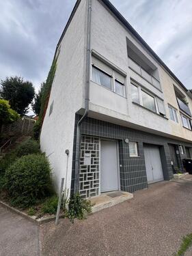 Foto - Haus zu Miete - 1.700,00 EUR Kaltmiete,