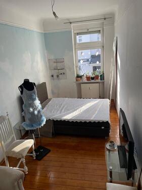 Foto - Schönes Helles WG Zimmer zentral gelegen