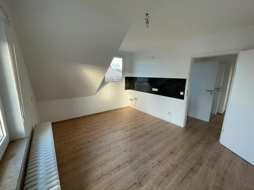 Foto - 3 Zimmerwohnung DG mit Balkon in Oppenheim renoviert