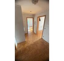 Helle 3-Zimmer-Wohnung mit Südbalkon - Homberg (Ohm)