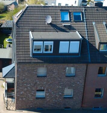 Foto - Dreiparteienhaus in Aachen- Eilendorf