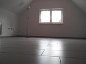 Foto - Binnen: Nette Neubauwohnung EBK Bad Stellplatz
