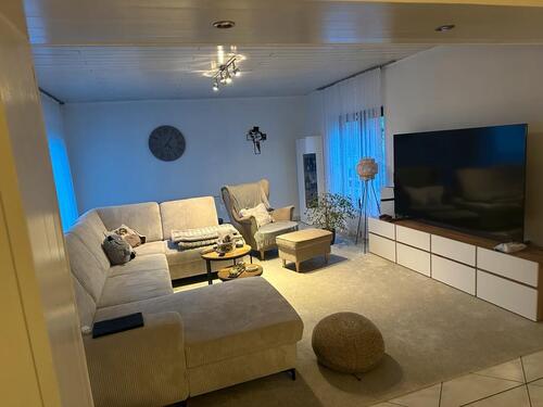 Foto - 3-Zimmer-Wohnung - 950,00&nbsp;EUR Kaltmiete, ca.&nbsp; 120,00&nbsp;m&sup2;