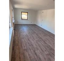 EG Wohnung 3 ZKB AB SOFORT - 950,00&nbsp;EUR Kaltmiete, ca.&nbsp; 90,00&nbsp;m&sup2; in Kandel (PLZ: 76870)
