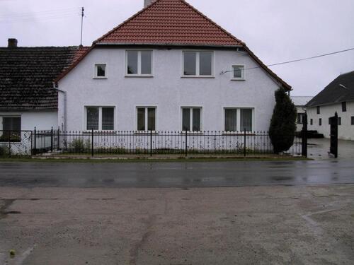 Foto - Wohnhaus mit Büro und Wohnung, 2 Poduktionshallen