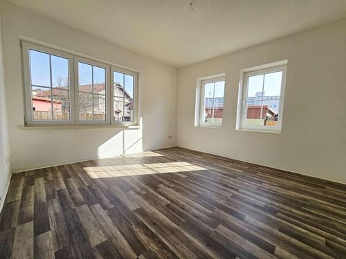 Foto - Helle 3-Raumwohnung im Hochparterre !! !