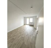 2-Zimmer-Wohnung mit Balkon und Teleheizung in Borna