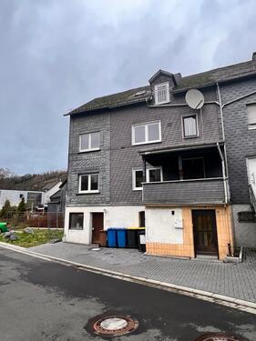 Foto - Mehrfamilienhaus mit 4 Wohneinheiten zu verkaufen