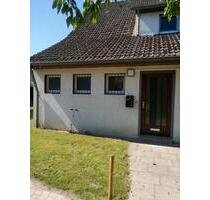 Fast wie ein Haus - 3 Zimmer, Wohnküche, Bad, GästeWC, Terrasse - Bielefeld Schildesche