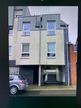 Foto - Tiefgaragen Stellplatz - 70,00 EUR Miete,