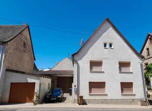 Foto - Einfamilienhaus mit Garage - 225.000,00&nbsp;EUR Kaufpreis, ca.&nbsp; 140,00&nbsp;m&sup2;