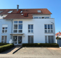 Lichtdurchflutete 3-Zimmer Wohnung mit Balkon und EBK im 1. OG in - Weiterstadt