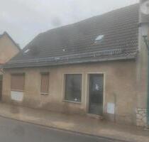 Renovierungsbedürftiges Haus in 06246!!! - Bad Lauchstädt
