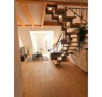 3-Zi.-Maisonette - Galerie, Balkon & TG, hell, ruhige Lage Amberg