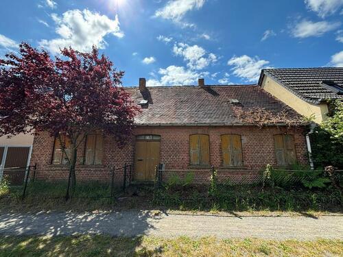 Foto - Backsteinhaus mit Nebengelass 