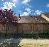 Backsteinhaus mit Nebengelass | 550qm Grundstück | - Stendal
