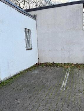 Foto - PKW-Stellplatz in Köln – Kuthstr. 72 – Sicher & zentral gelegen
