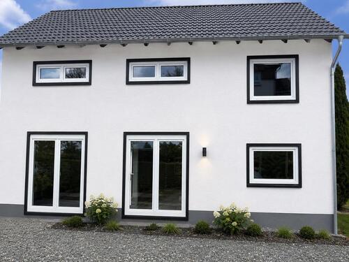 Foto - Erstbezug nach Kernsanierung! - 1.400,00&nbsp;EUR Kaltmiete, ca.&nbsp; 118,00&nbsp;m&sup2;
