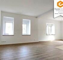 Moderne 3-Raumwohnung mit Balkon in saniertem Mehrfamilienhaus wartet auf Sie! - Heidenau