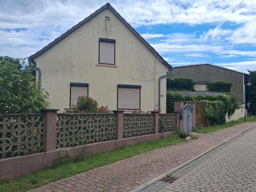 Foto - Einfamilienhaus - 160.000,00&nbsp;EUR Kaufpreis, ca.&nbsp; 135,00&nbsp;m&sup2;
