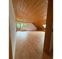 Traumhafte 3-Zimmerwohnung mit Küche in Ermreus - Kunreuth