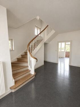 Foto - Familienhaus mit großem Grundstück und viel Potenzial