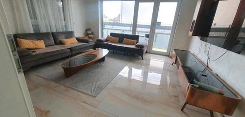 Foto - Moderne 3-Zi.-Wohnung mit Küche, großem Balkon & Fußbodenheizung