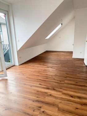Foto - Dachgeschoßwohnung in Köln zur Miete