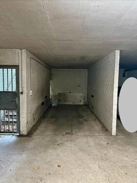 Foto - Tiefgaragenstellplatz Düsseldorf OberkasselNiederkassel