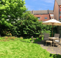 EG-Wohnung mit Wintergarten, Garten und Garage - Essen Stadtbezirk V