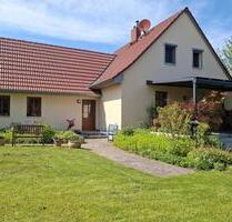Charmantes solides Haus mit wunderschönem Garten zu verkaufen - Blankensee