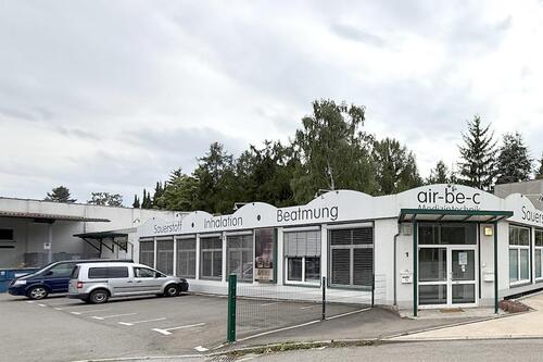 Foto - 737 m² Büro, Praxis und Lagerhalle sowie zahlreiche Stellplätze in zentraler Lage von Gera zur Miete