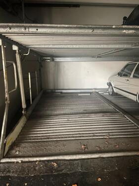 Foto - Tiefgaragenstellplatz zu vermieten
