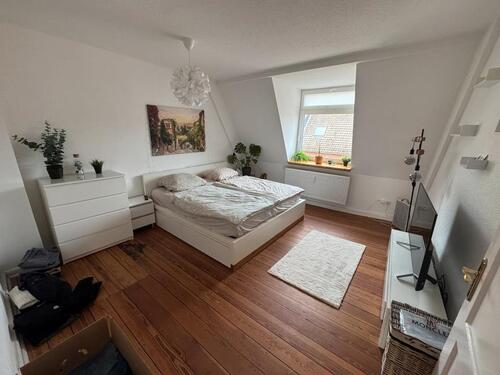 Foto - 3 Zimmer Wohnung mit Balkon - 999,00&nbsp;EUR Kaltmiete, ca.&nbsp; 63,00&nbsp;m&sup2;