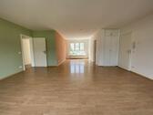 Ruhige 5-Zimmer-Wohnung mit guter U-BahnBus-Autobahn-Anbindung - Oberursel (Taunus)